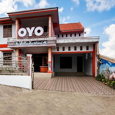 Oyo 1520 Hotel Kartini Tarutung Εξωτερικό φωτογραφία