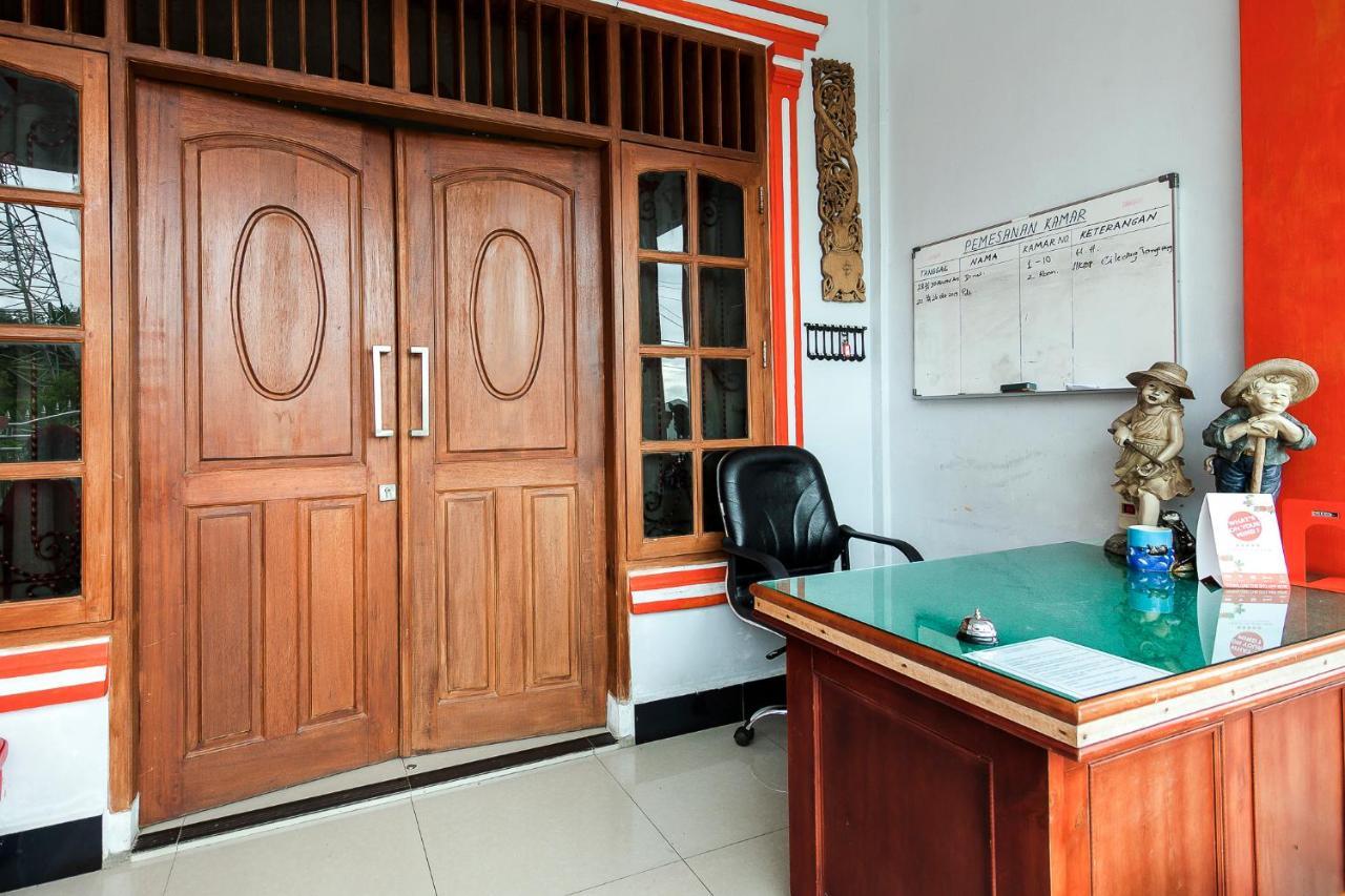 Oyo 1520 Hotel Kartini Tarutung Εξωτερικό φωτογραφία