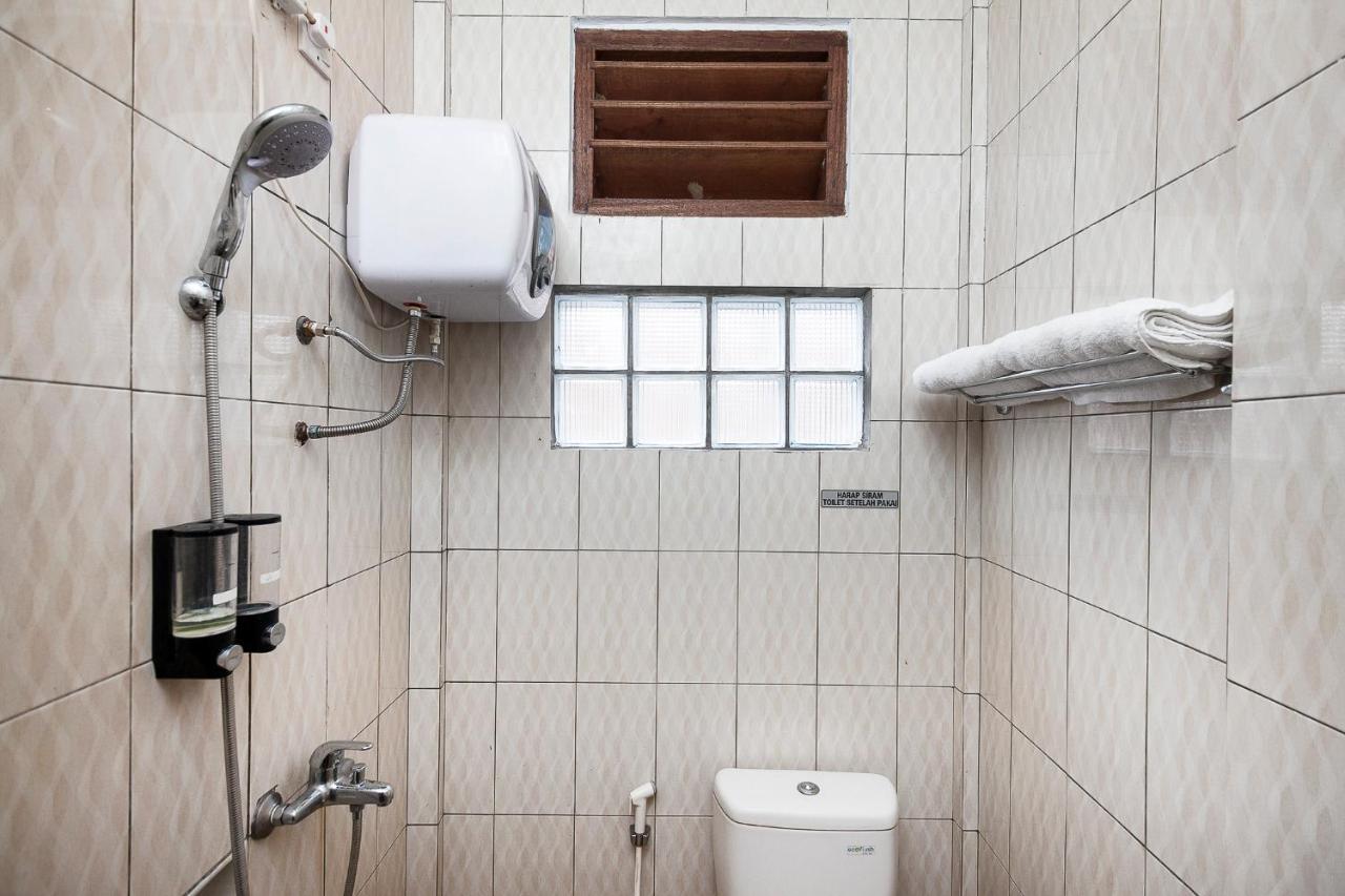Oyo 1520 Hotel Kartini Tarutung Εξωτερικό φωτογραφία